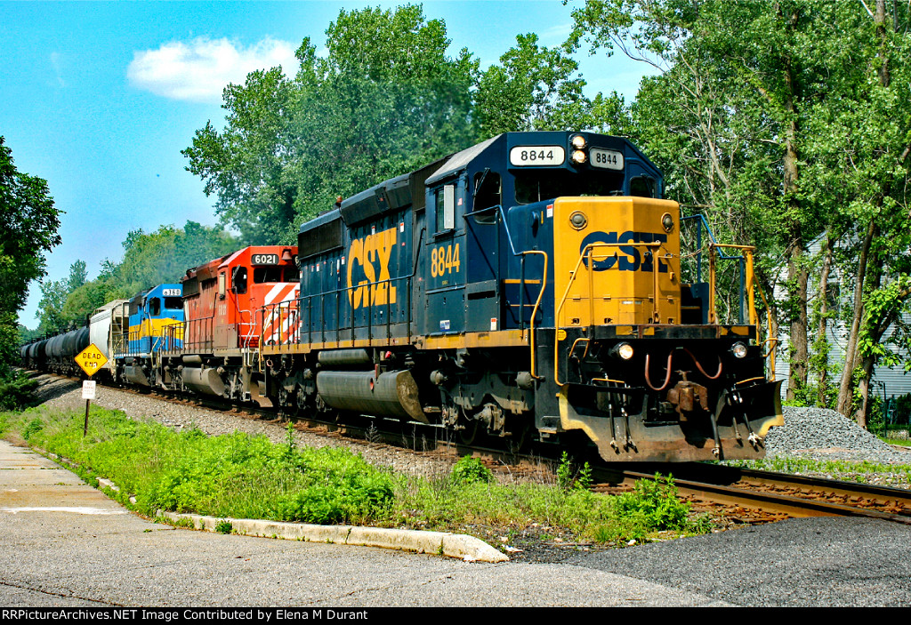 CSX 8844 on K-636